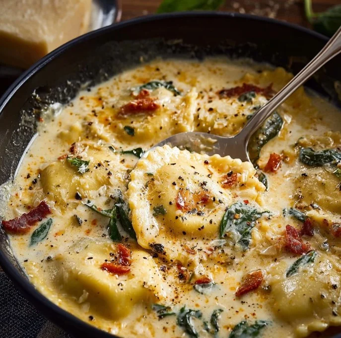 Creamy Tuscan Ravioli Soup: Comfort in Every Spoonful
